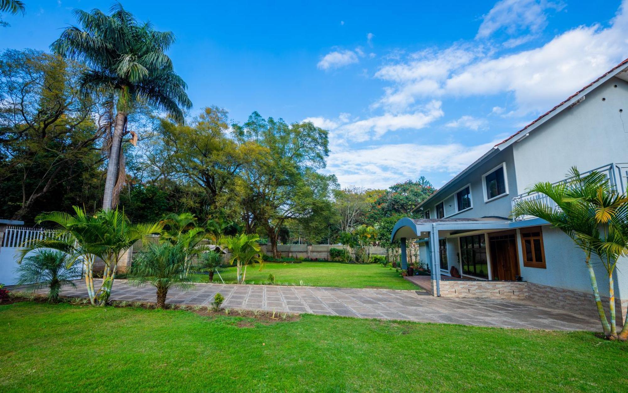 Nyumbani Palace Arusha Esterno foto